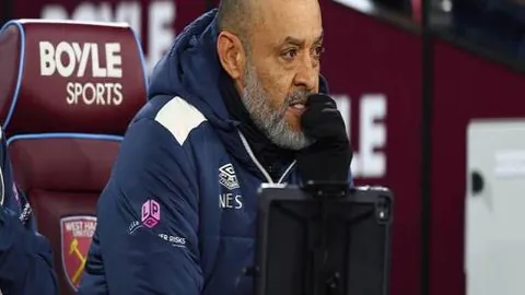 广东队客场击败中国香港，拜合拉木连下两城助力省港杯卫冕成功